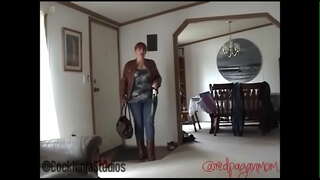 Өгей Шеше Мәжбүрлейді Ұлын Көруге, Ол Дрочит Трейлер