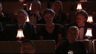 Celia Jones - lezbejka - teško pokazati sa bocom i baseballbat