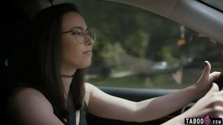 کیسی کالویرٹ گئے تھے لینے کے لئے اس کی چیزوں سے اس کے سابق